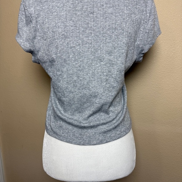 Wild Fable Pointelle Rosette T-Shirt – Gray w/ White Lace – Size L - Picture 10 of 11